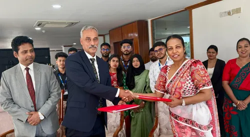 An MoU was signed by Mr. Muhammad Farooque, Member of the Board of Trustee, RPSU and dr. Sajeewanie Liyana-arachchi, Vice Chancellor, KIU during the visit to Sri Lanka.